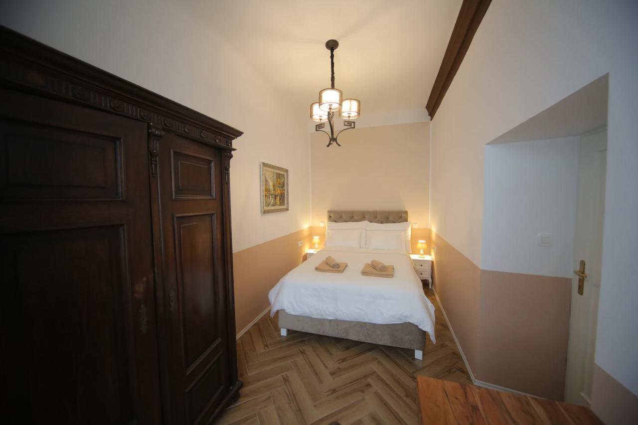 Vitez I Apartma